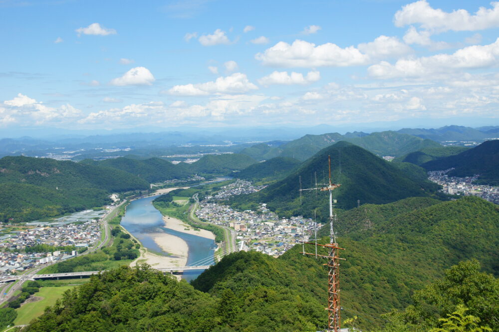 【金華山】登山初心者におすすめの「東坂ハイキングコース」で金華山に登ろう！岐阜城も【崖コースに要注意！】 